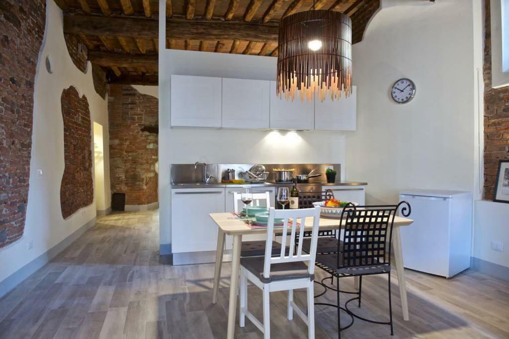 Casa Nora Hotel Lucca Bagian luar foto