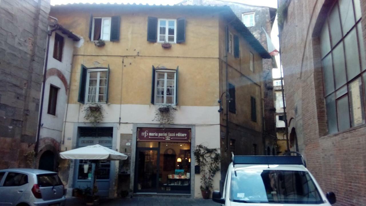 Casa Nora Hotel Lucca Bagian luar foto