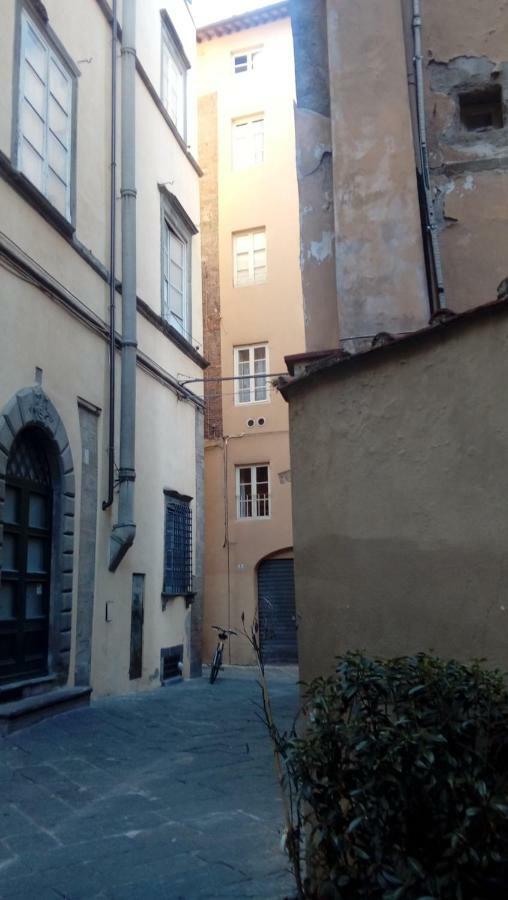 Casa Nora Hotel Lucca Bagian luar foto